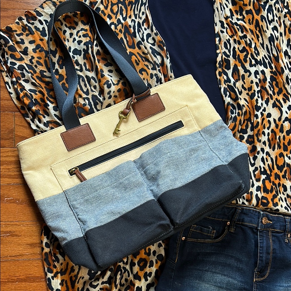 Fossil Canvas Tote